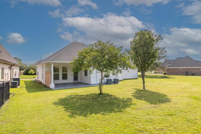 321 Cypress Lakes Dr