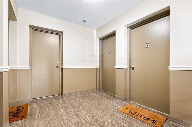 Photo - 10631 Weymouth St Unidad Apartment 203