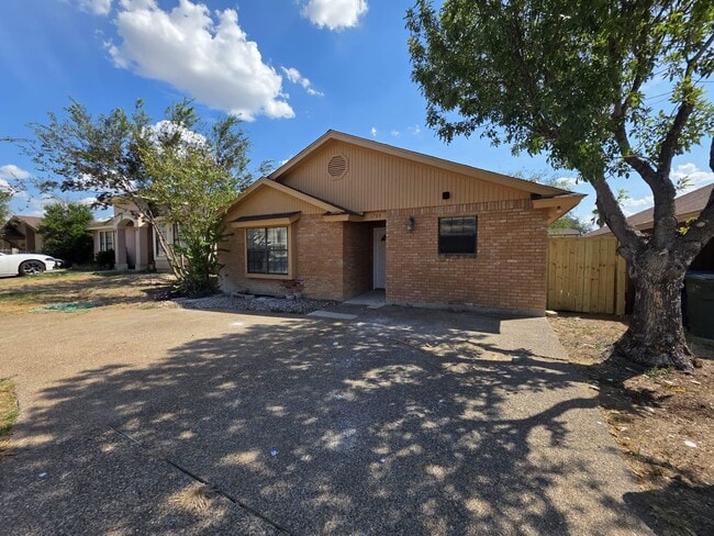 Building Photo - 1703 Violeta Ct Rental
