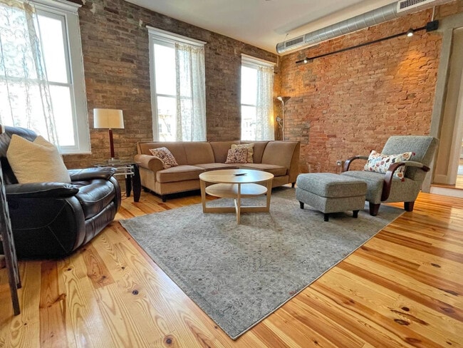 111 W Elder St Unit SI ID1056040P