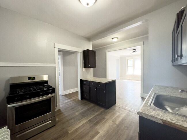 Photo - 1222 W Rosemont Ave Unidad 2