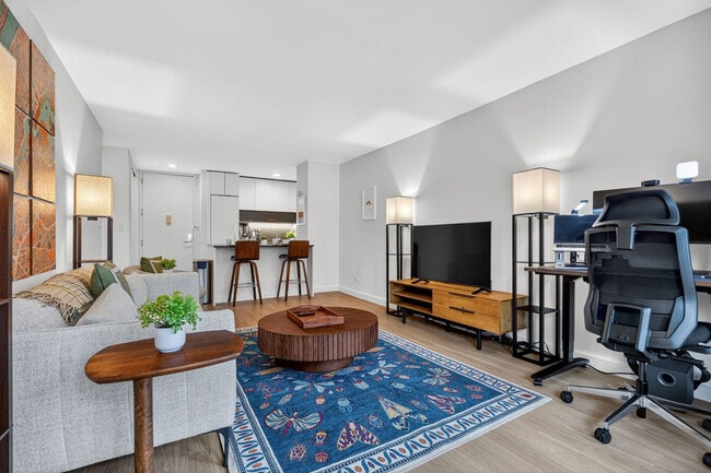 Photo - 68 W 37th St Unit FL20-ID1285298P