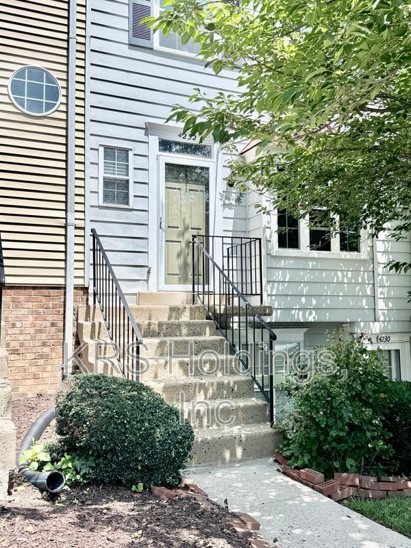 Building Photo - 4232 Stockbridge Dr
