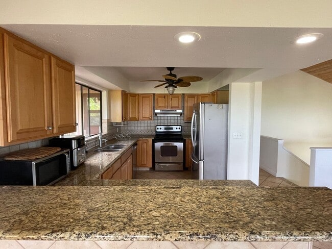 Photo - Spacious Mahinahina 3 Bedroom