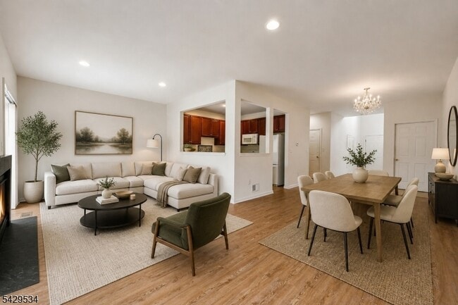 Building Photo - 26 DeCroce Ct