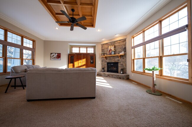 Photo - 572 Danube Ave