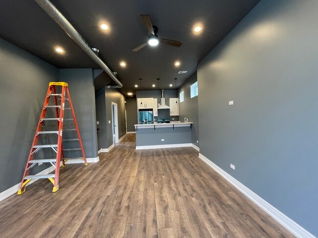 Photo - 1531 S Harding Ave Unit 2