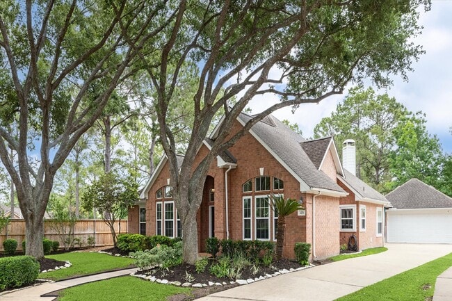 Photo - 403 Airybrook Ln