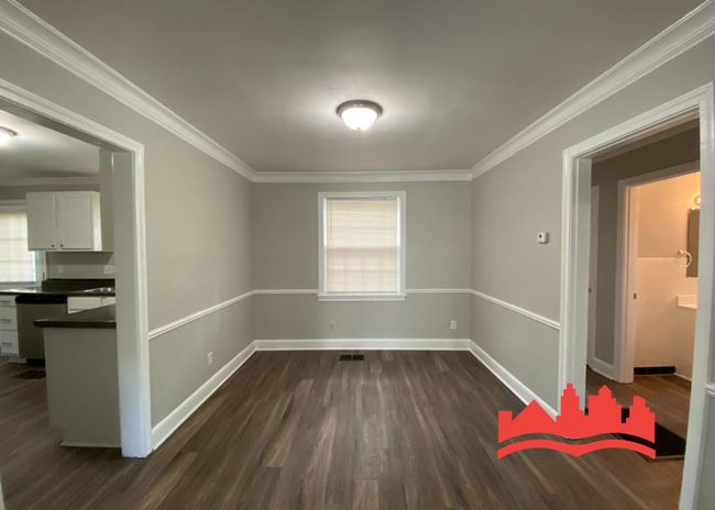 Photo - 956 Goodman St