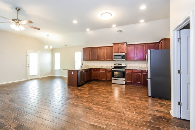 Photo - 165 Renford Rd