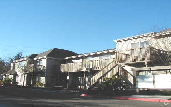 Cedar Creek Apartments - Cedar Creek Apartments