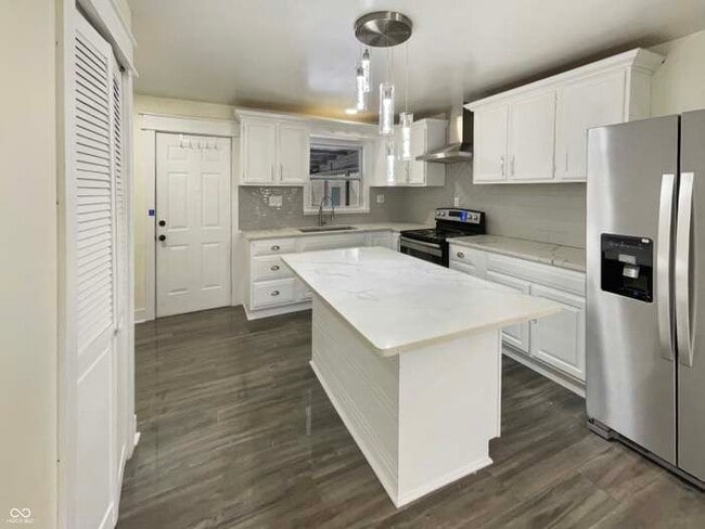 Photo - 4055 N Grand Ave