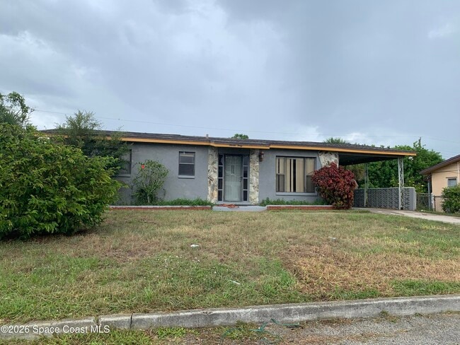 Building Photo - 740 Thomas Ln