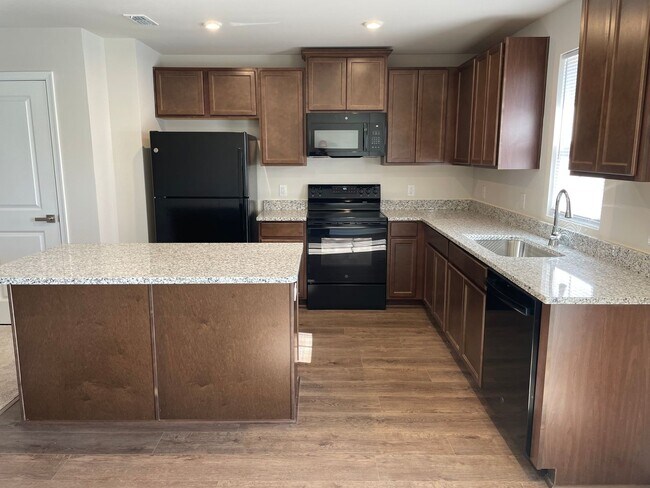 Photo - New Construction -3 Bedroom, 2.5 Bathroom ...