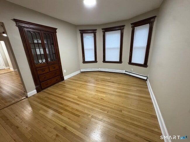 Photo - 169 Madison St