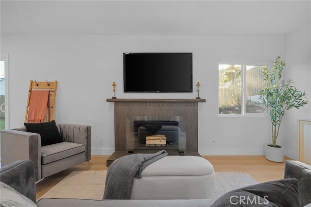 Photo - 6210 Halstead