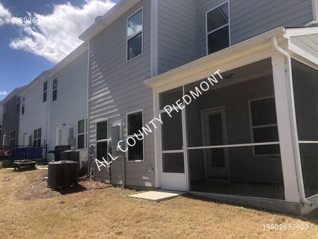 Photo - 1144 Streamside Ln