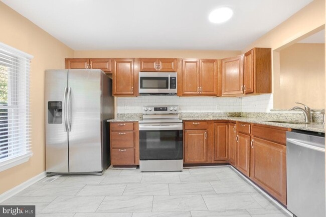 Photo - 8 Almanac Ct