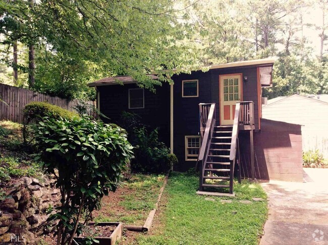 Building Photo - 2465 Springdale Road Southwest Unit Garage House