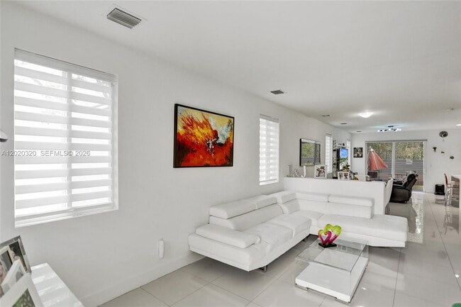 Photo - 10265 NW 72nd Terrace