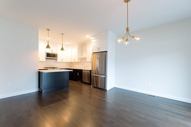 Photo - 101 Oakdale Ave