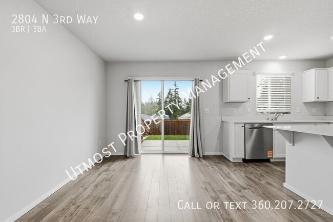 Photo - 2804 N 3rd Way