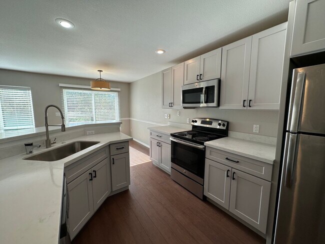 Photo - Canyonwood Townhouse ~ Bothell