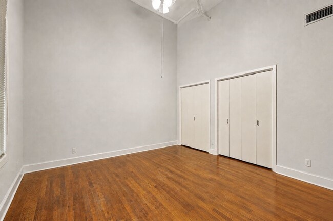 Photo - 2121 The Strand Unit 2B
