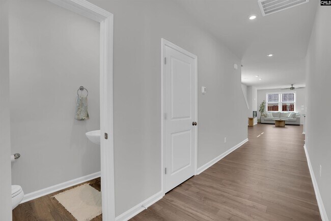 Photo - 903 Gold Ventura Ct