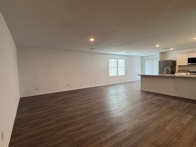 Photo - Laughlin Ranch New 3 Bed, 2 Bath close to Water, on Parkway