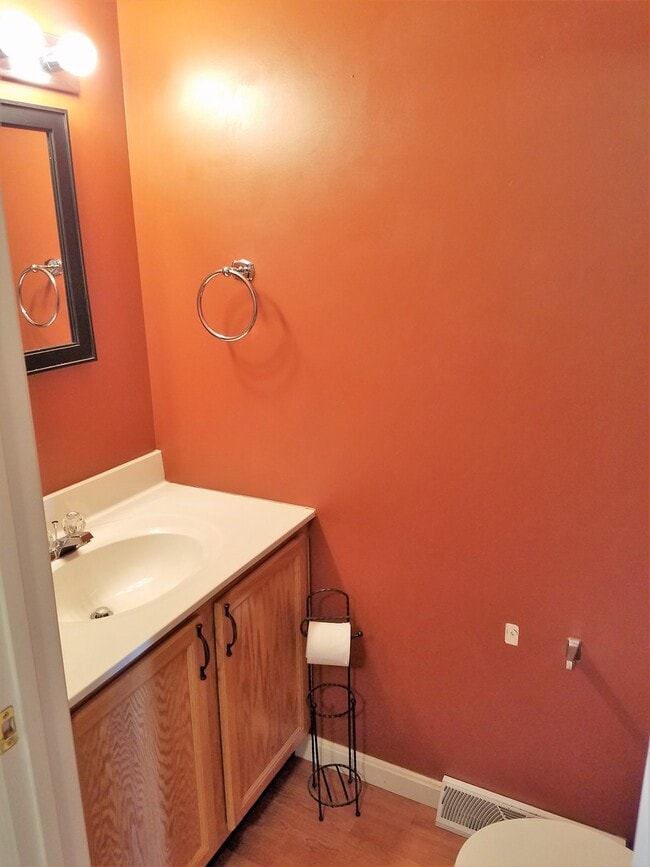 Photo - 309 Chadham Ct