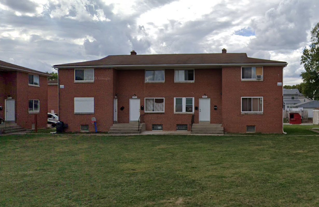 Photo - 807-831 Manning Ave House