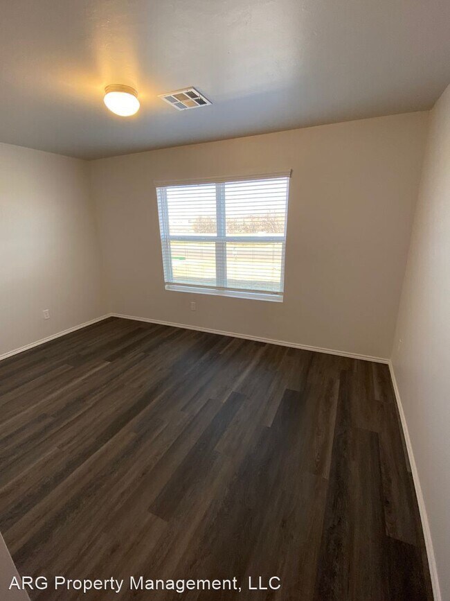 Photo - 3 br, 2 bath House - 2027 Taylor Street