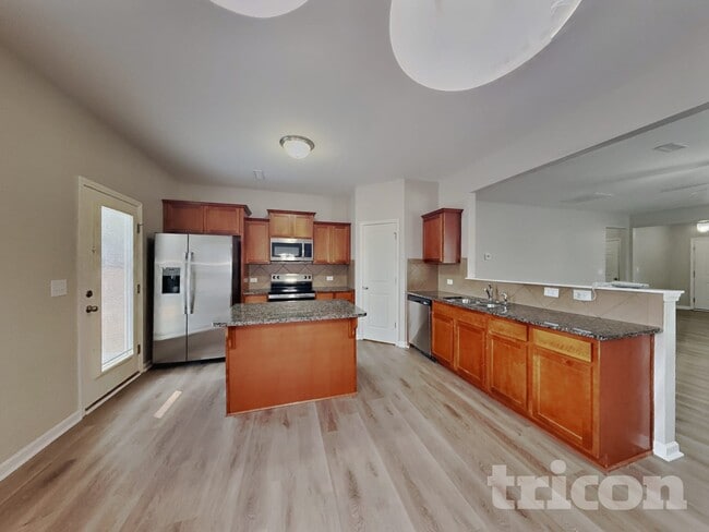 Photo - 75 Stratford Dr