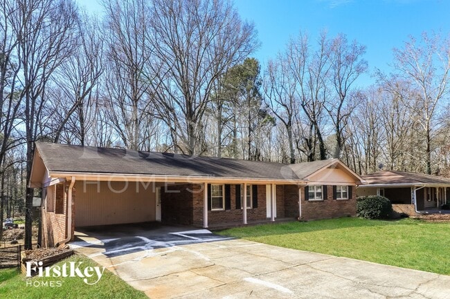 Photo - 581 Carlouetta Rd