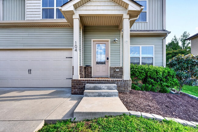 Photo - 104 Woodtrace Ct