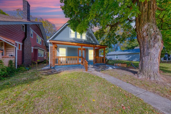 Building Photo - 1138 W 33rd St