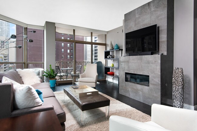 Photo - 21 E Huron St Unit 1004