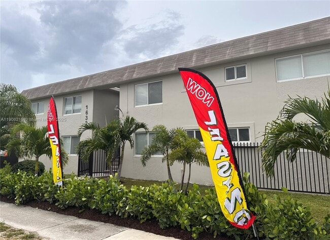 Building Photo - 1632 NW 16th Terrace Unit 5