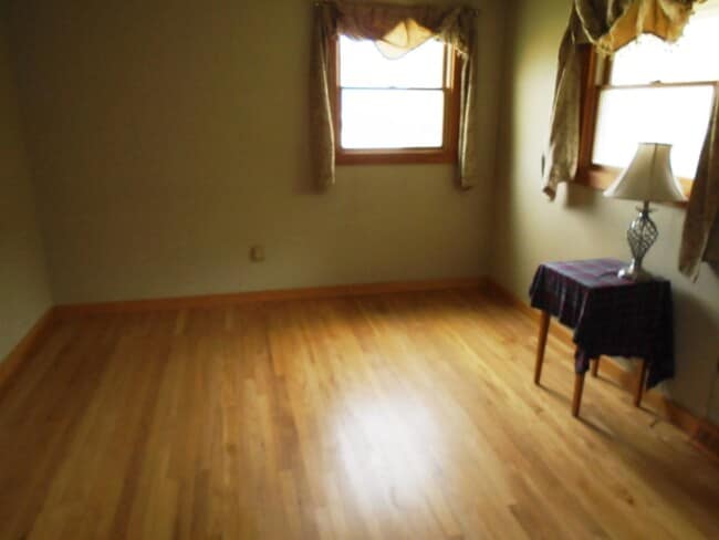 Photo - 5939 Shelburne Rd