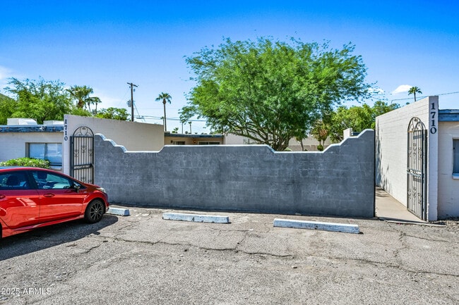 Photo - 1710 E Ocotillo Rd Unit 8