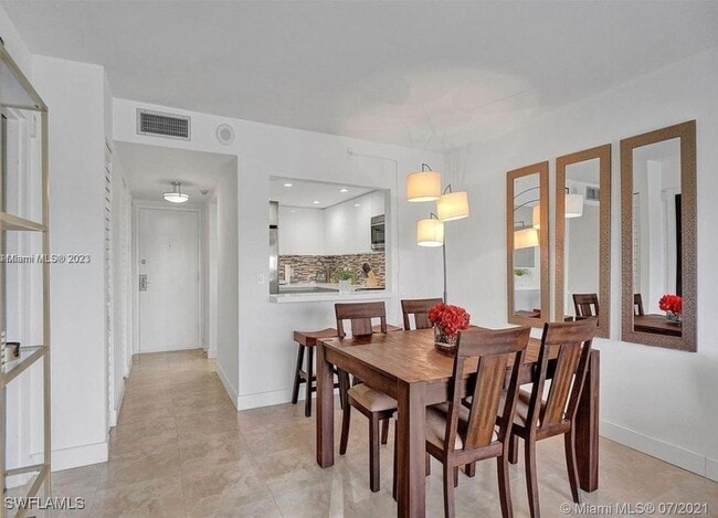 Photo - 13499 Biscayne Blvd Condo