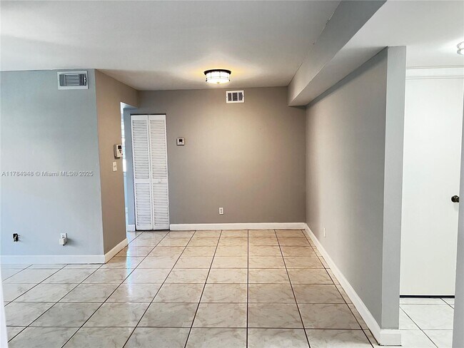 Photo - 1200 SW 113th Ter