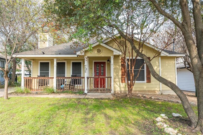 Photo - 708 W Annie St