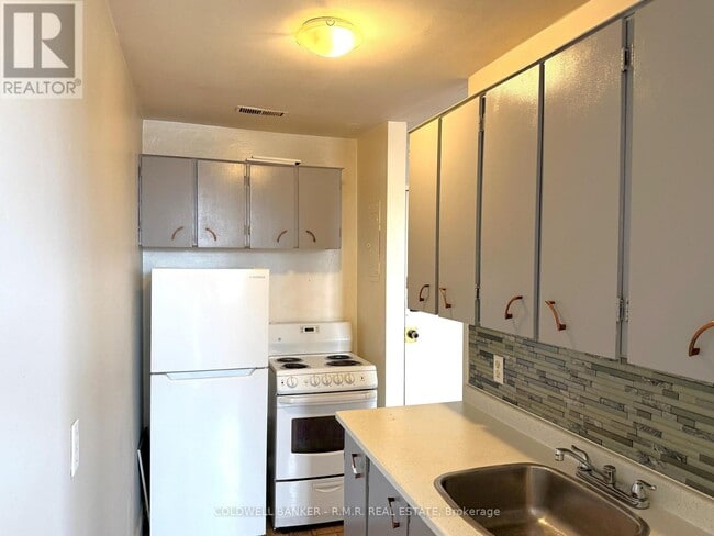 Photo - 357 Wilson Rd S