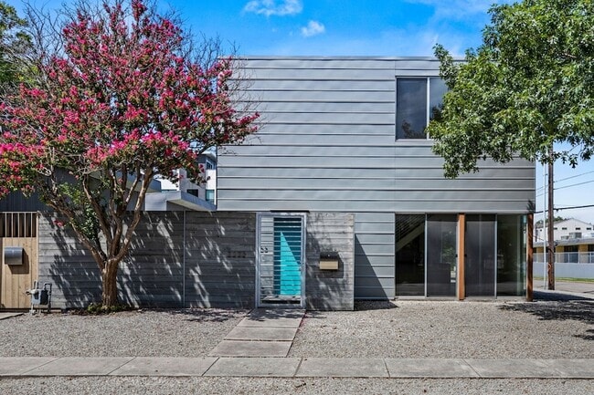 Building Photo - 2223 Annex Ave Rental
