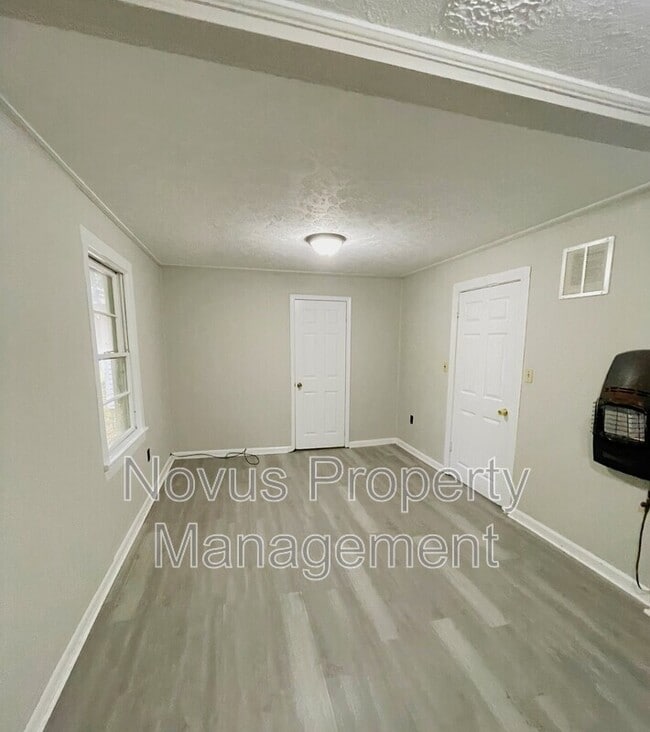Photo - 110 Austin Cir