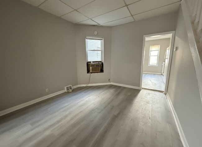 Photo - 1839 E Ontario St