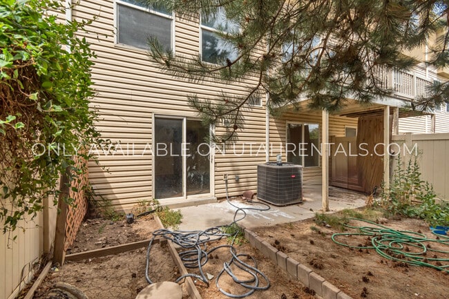 Photo - 3053 Sage Loop