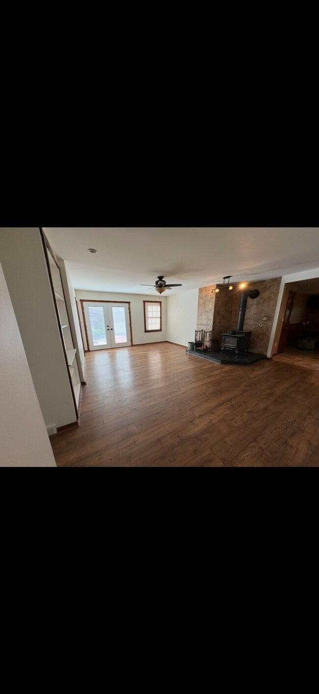 Photo - 1112 6th Ave